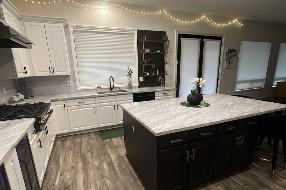 Chandler House | Elegant Montage Family Estate. Step into our chic estate, a designers dream.