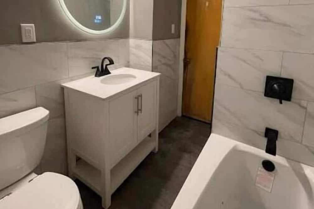 Warrensville Heights House | Beautiful Home