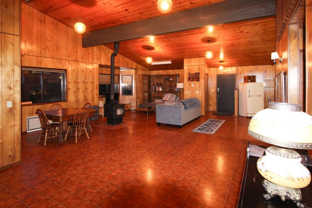 Brookings House | Dog-friendly home with yard & prime location in downtown Brookings