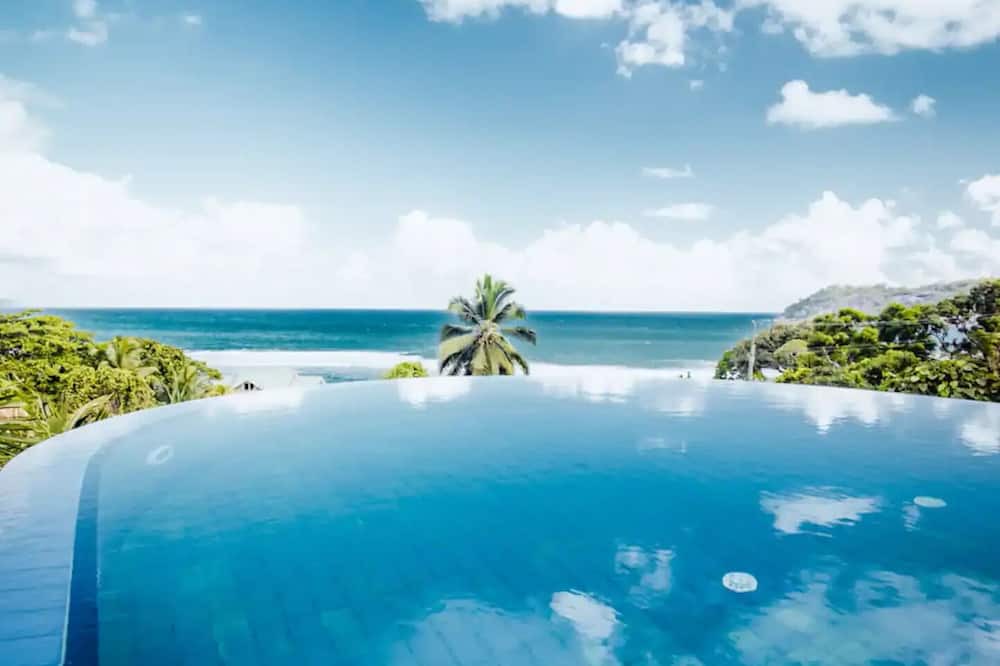 Port Glaud Villa | Private Ocean View Villa 2.