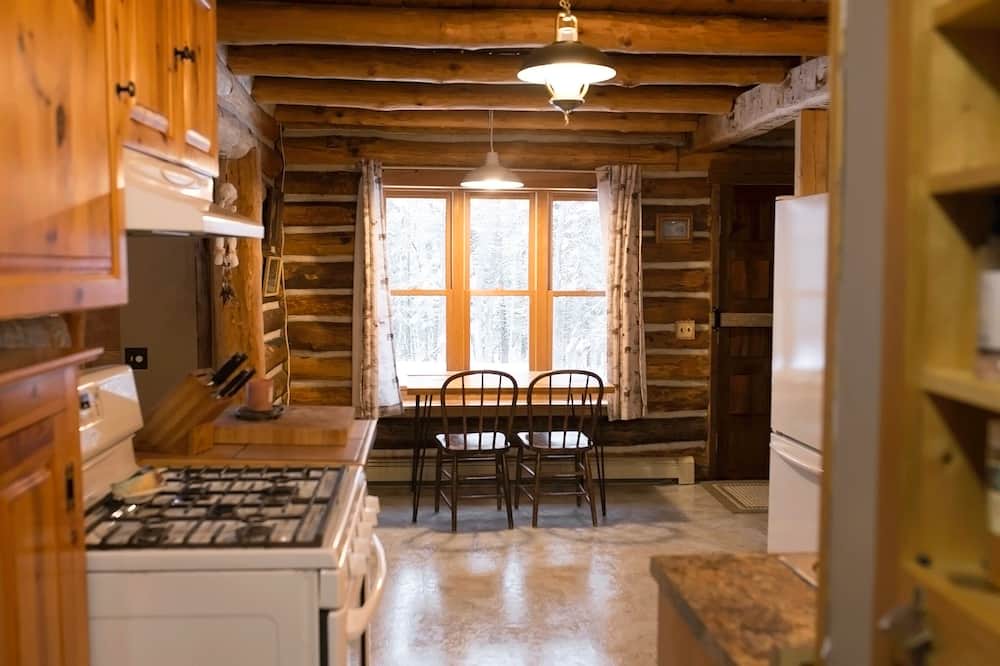 LaPorte Cabin | Unique Northwoods retreat located on 10 acres close to Leech Lake.