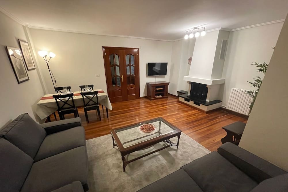 Mundaka Condo | Vrbo Property