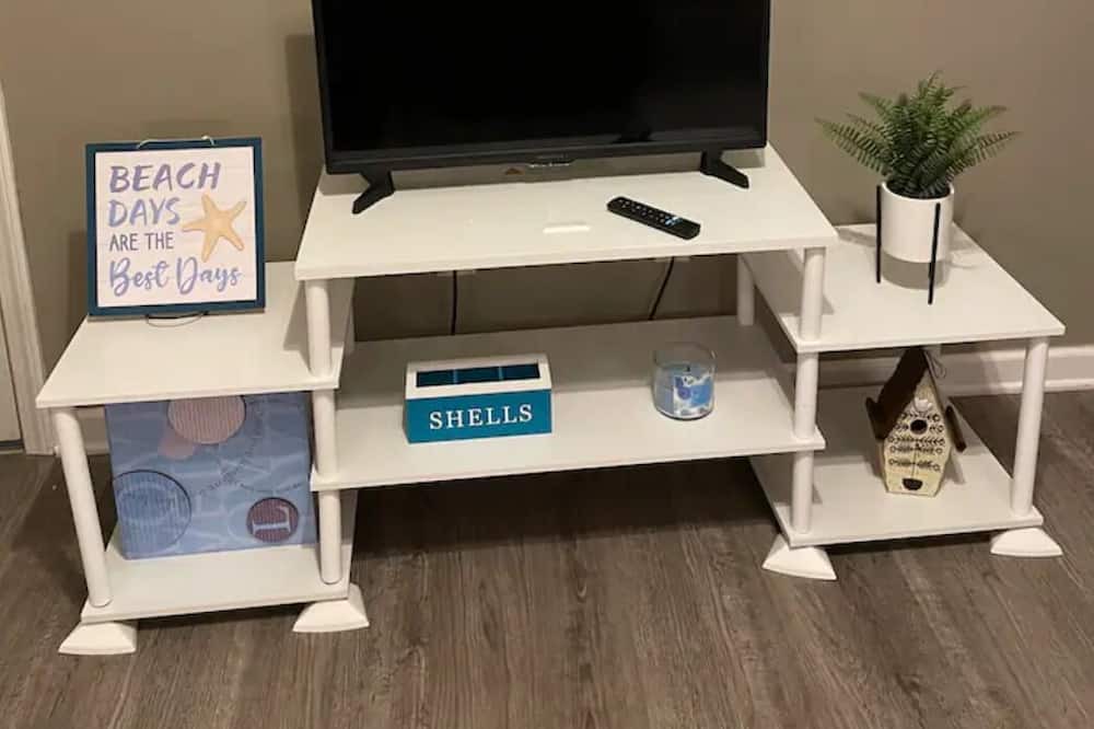 Mount Pleasant Apartment | Better than a hotel!