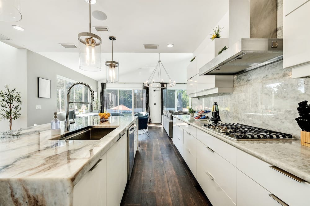 Riviera Bay House | Luxury & High End Heated Pool & Spa Dream House!