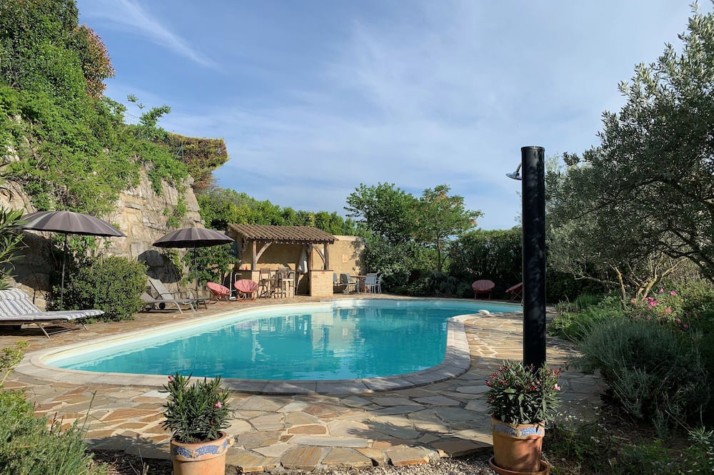 Saint-Sauveur-de-Cruzieres Cottage | LA PATISSERIE with private terrace and barbecue/shared pool