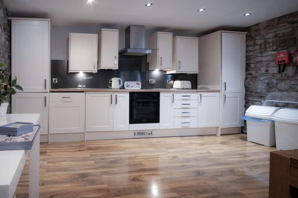 Llanddowror House | Fletcher Coach House - 3 Bedroom Cottage - Pendine