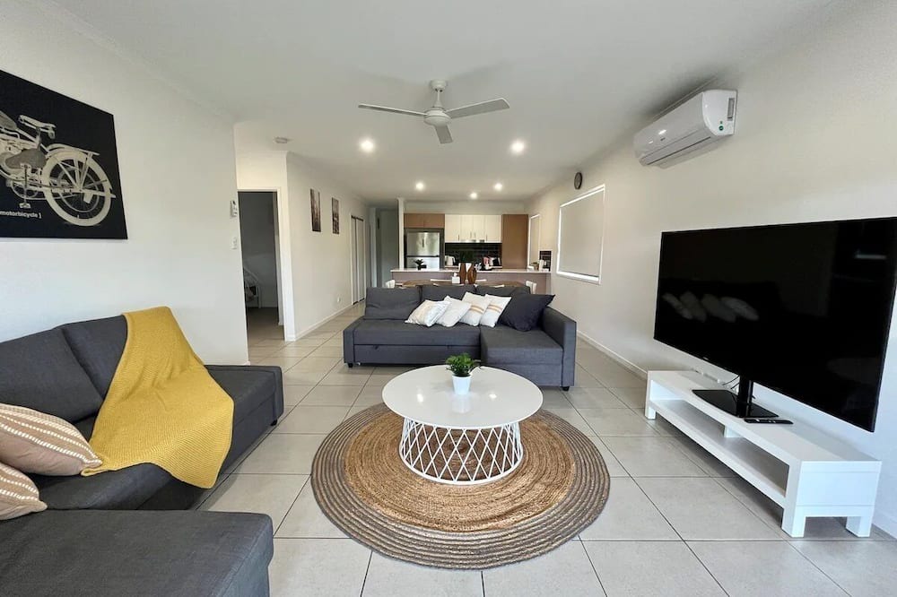 Burpengary House | Tranquil Haven Retreat