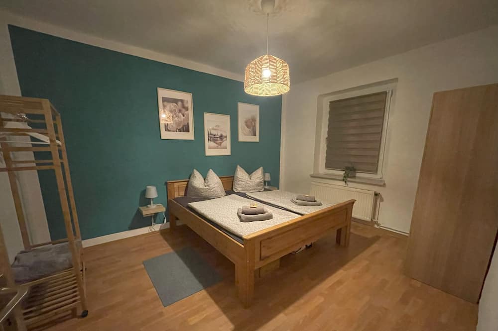 Pasewalk Apartment | Ferienwohnung Apartment in der Innenstadt von Pasewalk, Parkplatz vor der Tür