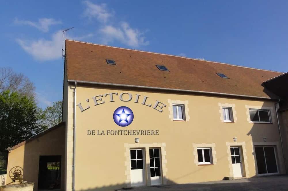 Neuvy-Saint-Sepulchre Bed & Breakfast | Guestroom Neuvy-Saint-Sépulchre, studio flat, 2 persons