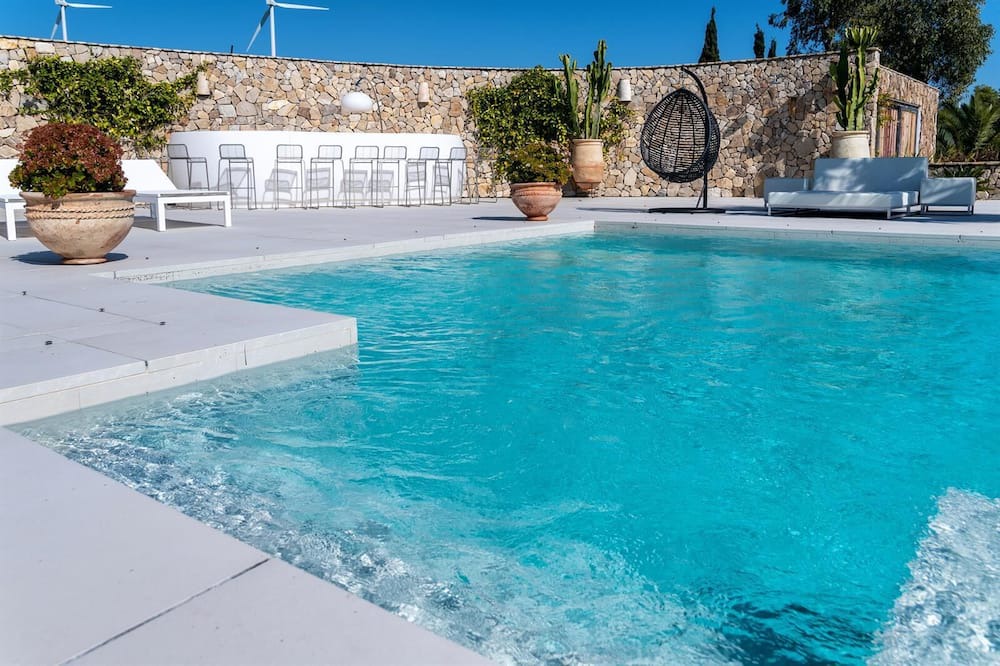 El Almarchal Villa | Splendid Cortijo Almarchal
