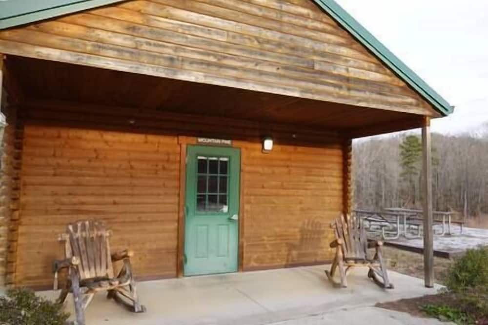 Sunset House | Mountain Pine Cabin at Keowee-Toxaway, Mountain Pine Cabin at Keowee-Toxaway