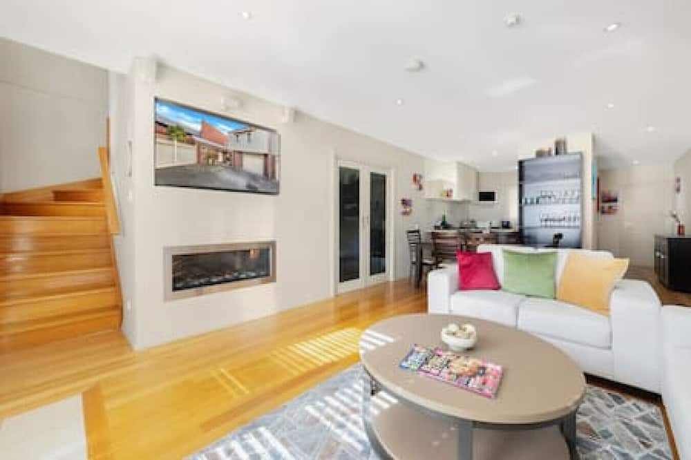 Prahran House | A ‘Hawksburn Village’ Hideaway
