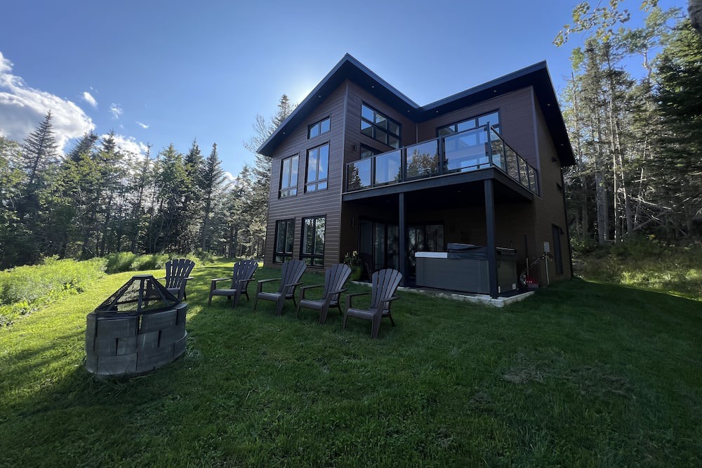 Gaspe Ski Chalet | Chalet&spa Le Panoramique - Bord DE MER