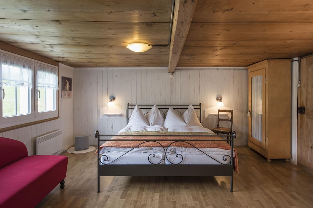 Alt Sankt Johann House | Landhuus Toggi 6-room holiday home right next to the slopes
