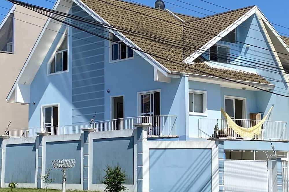 Jardim das Americas House | Bairro calmo e tranquilo oportunizando um sono tranquilo, Aceita seu PET