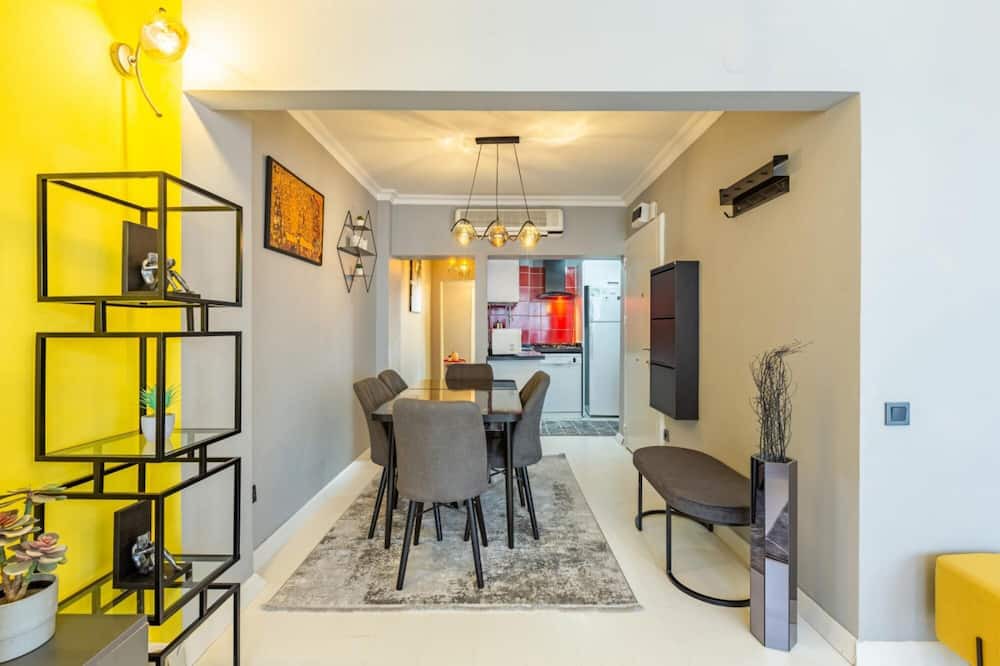 Osmanbey Apartment | Central and Chic Flat on Rumeli Street, Nisantasi