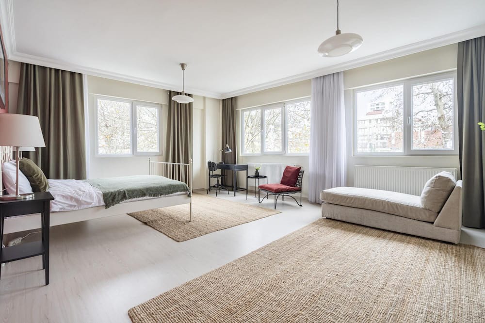 Bostanci Apartment | Missafir Modern Flat with Balcony on Bagdat Street