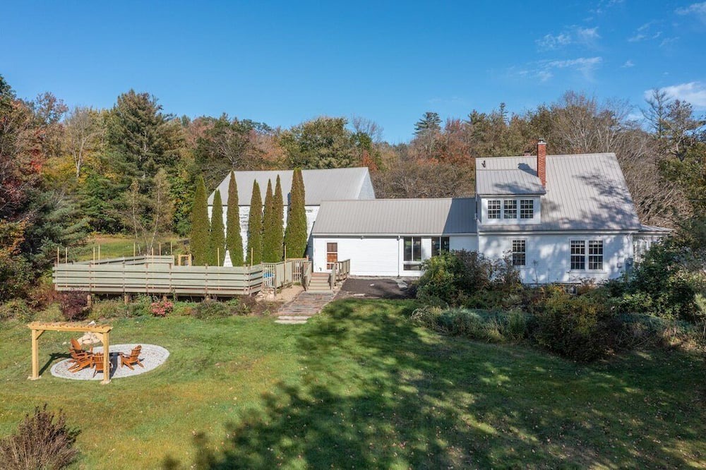 Meredith House | Newly Renovated 1840 Farmhouse