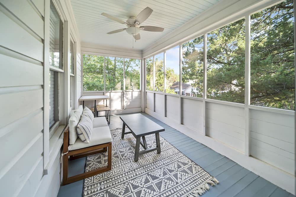 Pineville Apartment | Remodeled Historical Apt with comfortable furnishings. Safe, convenient area
