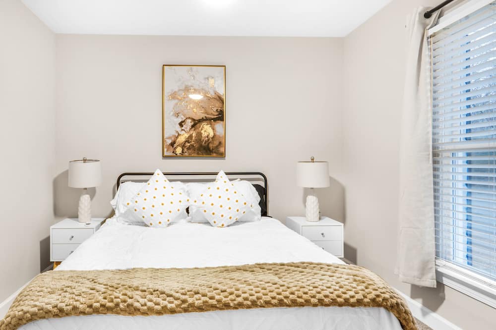 Old Irving Park House | North Carolina house