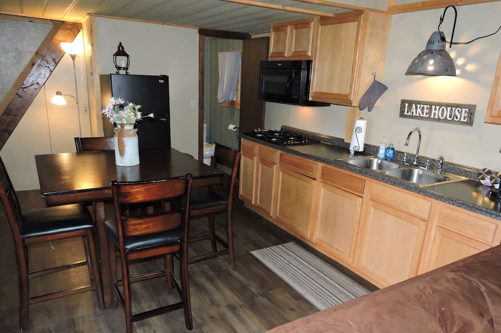Malaga Cabin | Peace of Mind Cabin at Sparkman Lake