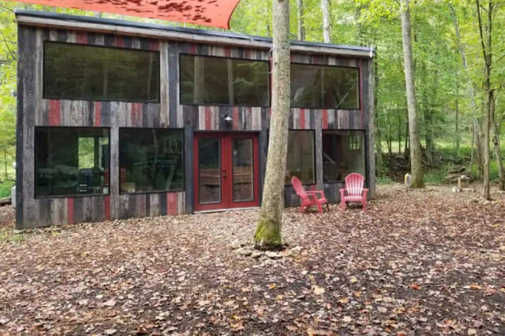 Means Cabin | Glamping Unit #1 - Punkin Hollow Resort
