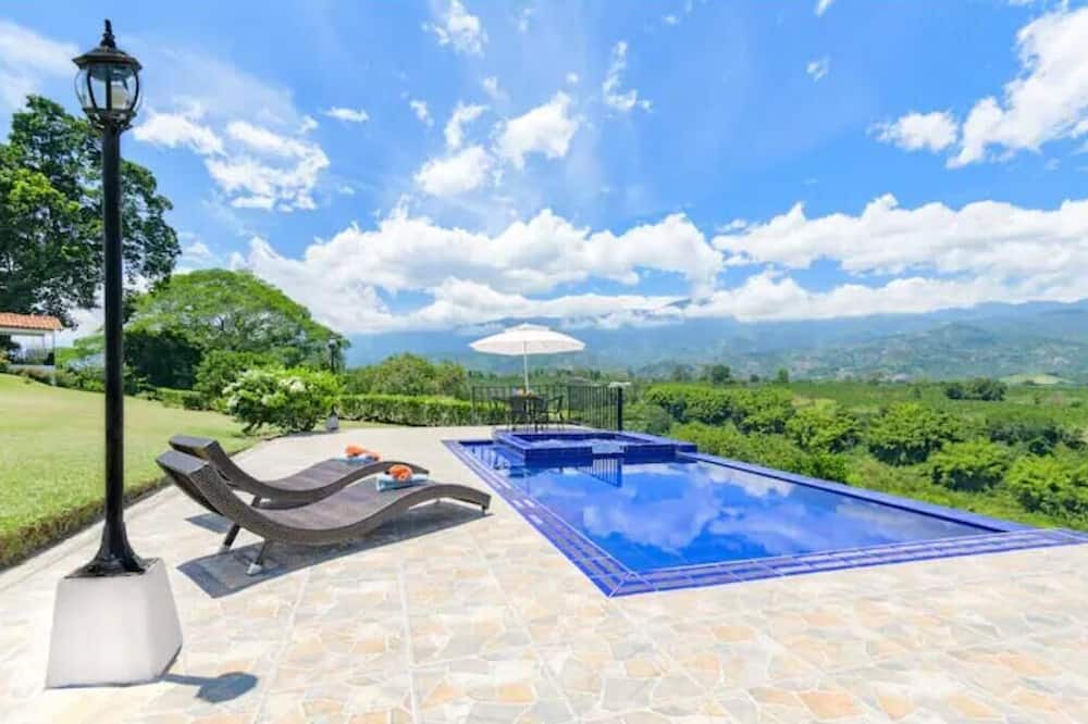 Calarca House | Casa Vistahermosa Armenia