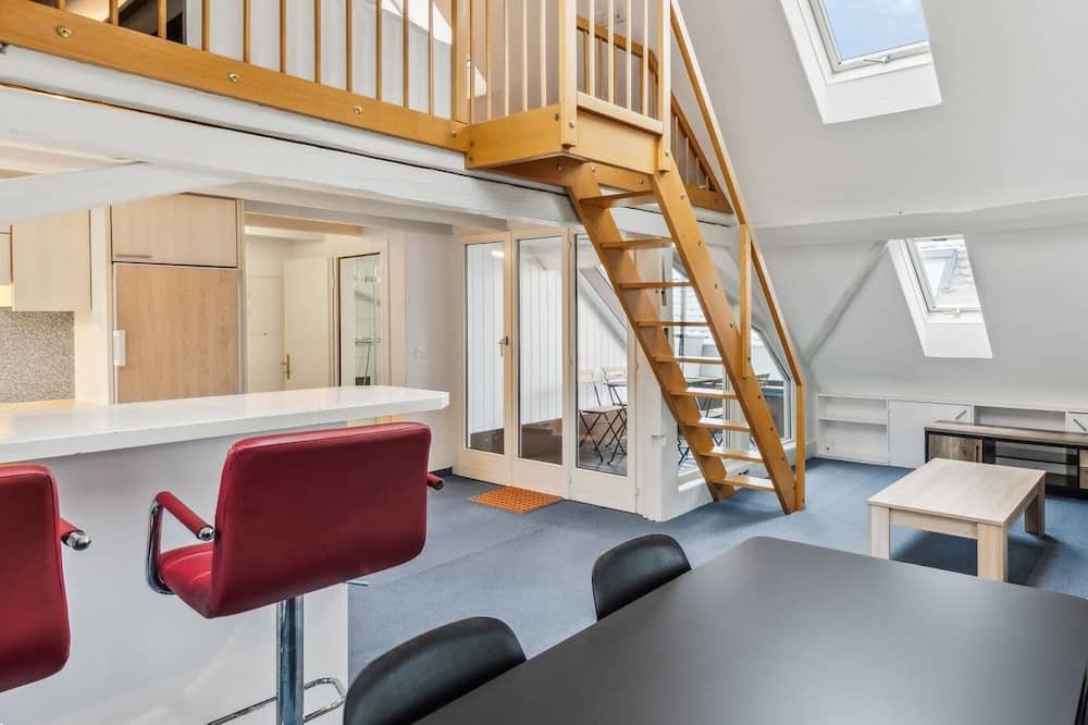 Dietikon District Apartment | Charm and Comfort: Our Cozy Apt in Dietikon