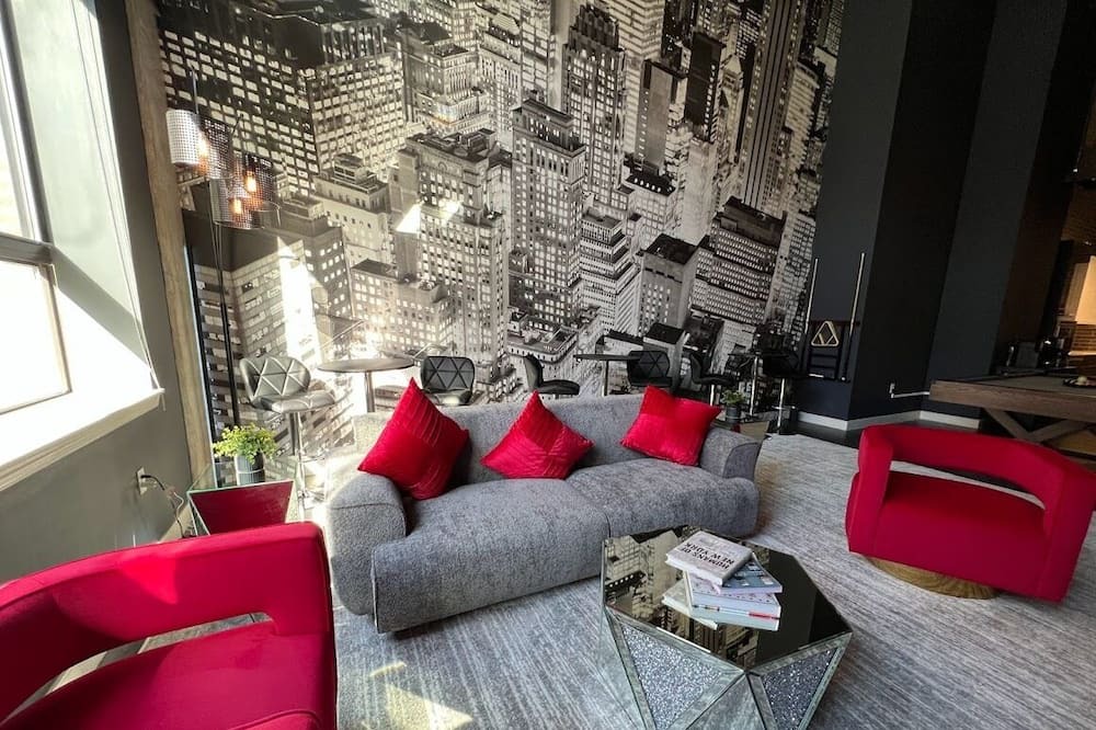 Ballston Apartment | Modern City Lights 6 Bds