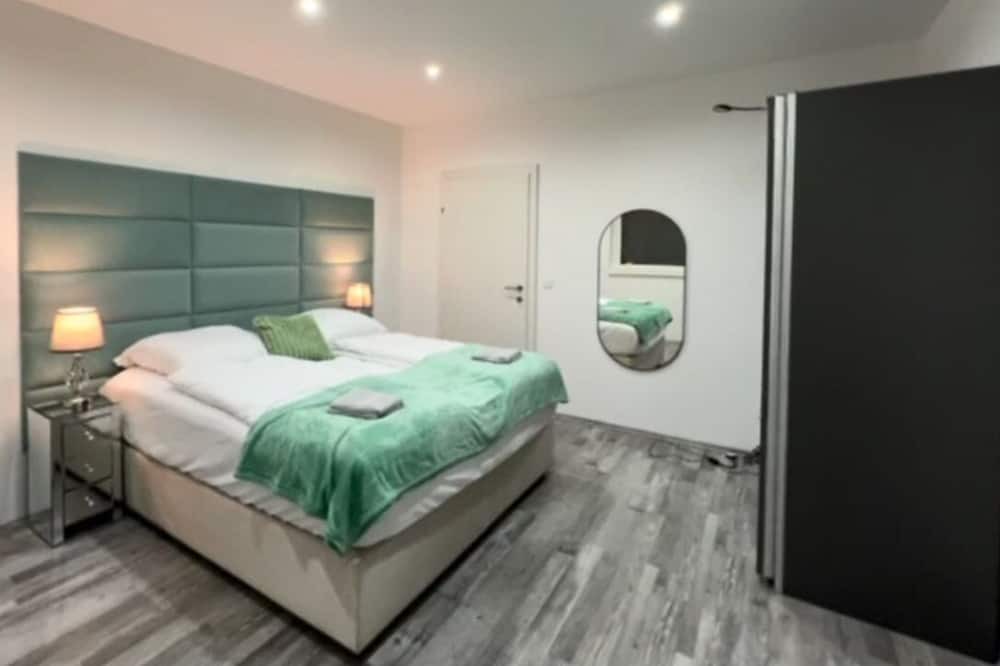 Stammersdorf Villa | Luxury Vienna Villa: Haven for Vienna Explorers