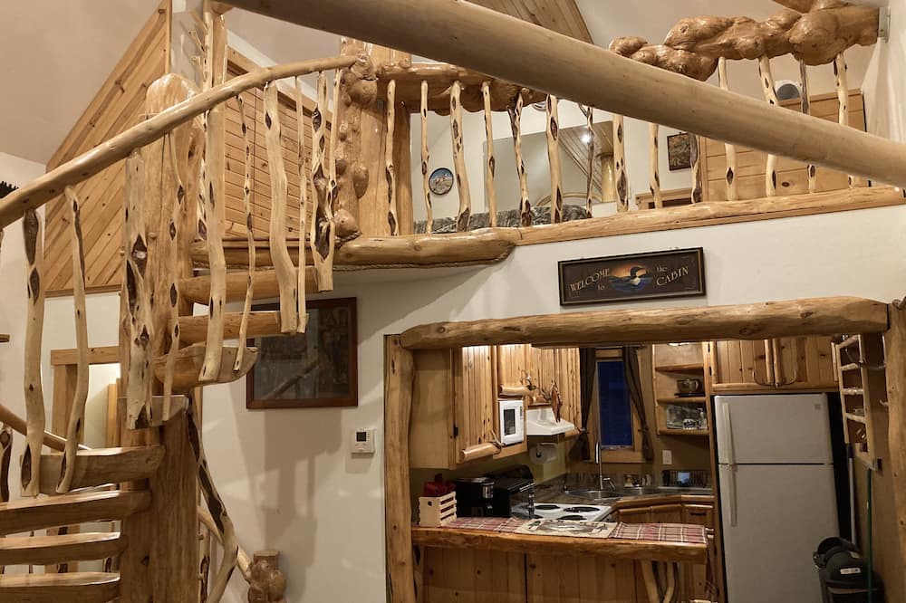 Deer River Cabin | The Perfect Upnorth, Private, Getaway Cabin!