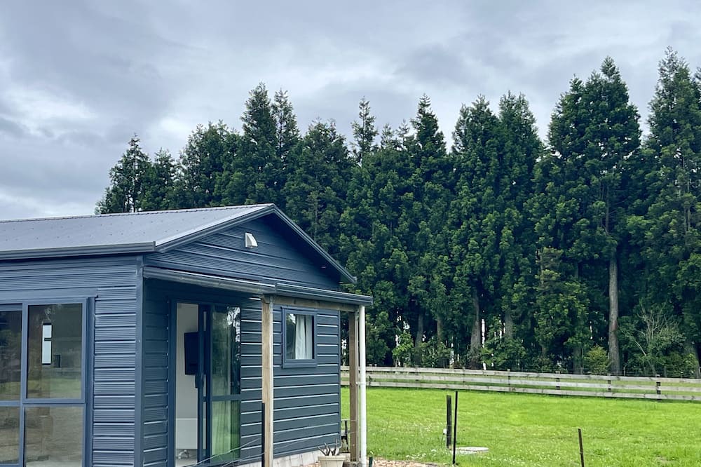 Oropi Apartment | Lifestyle Living 'Gottage' Stay in Rural Setting