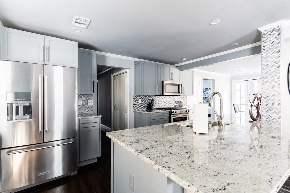 Kessler House | Private Home for Groups with Pool!