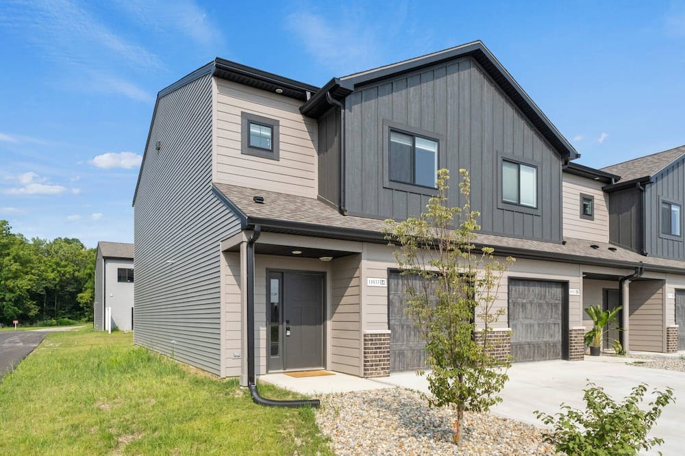 Laotto Condo | Modern Comforts: 3BR Townhouse #14