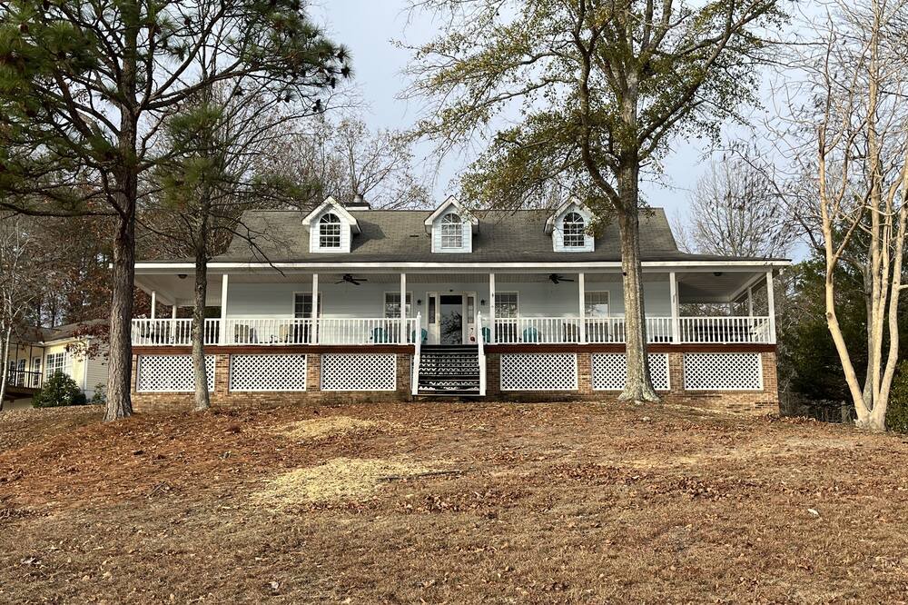 Arley House | solid rock shoreline, no steps, views,