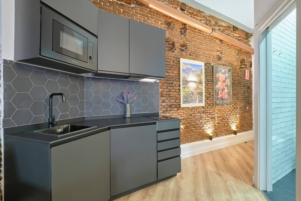 Imperial Apartment | La Latina-City Centre-WiFi-A/C-SmartTV