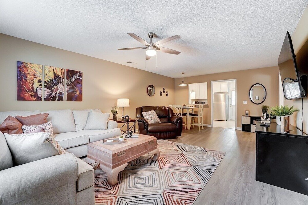 Wingate Apartment | Walking distance to Wingate University! Book now