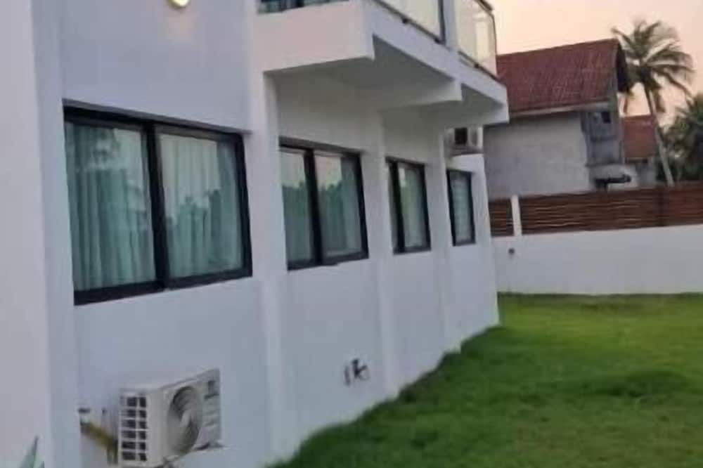Drogba Beach Villa | Villa Mondoukou,grand-bassam :éléphant House