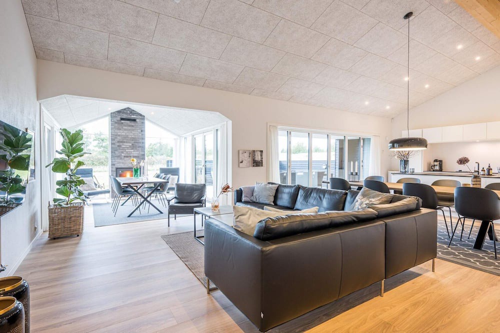 Blavand House | 5 star holiday home in Blåvand