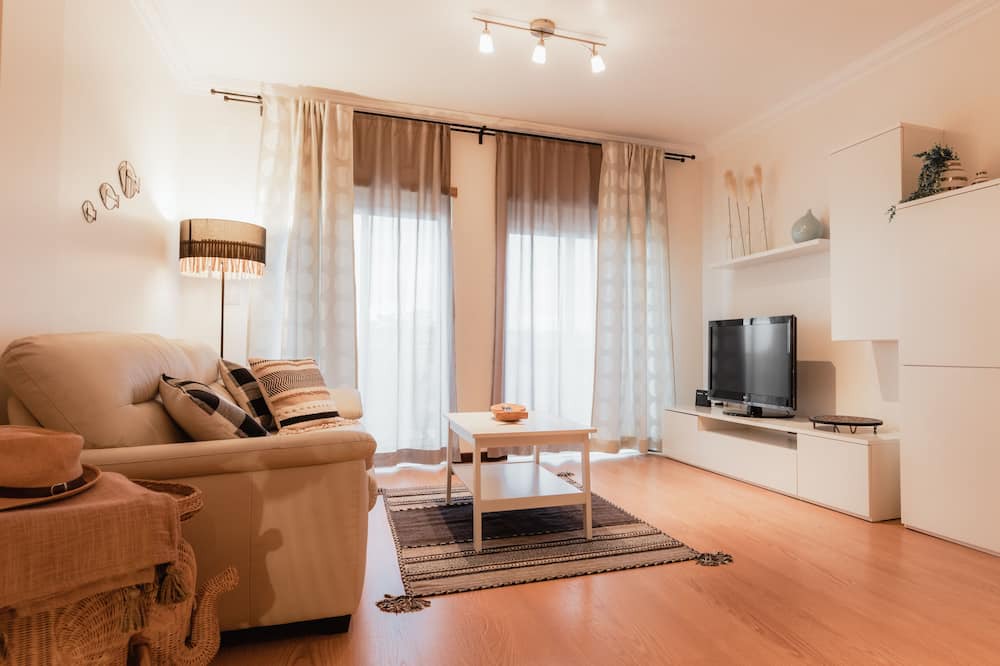 Vieira de Leiria Apartment | Sunshine Beach Apartment- Apartament Near the Beach