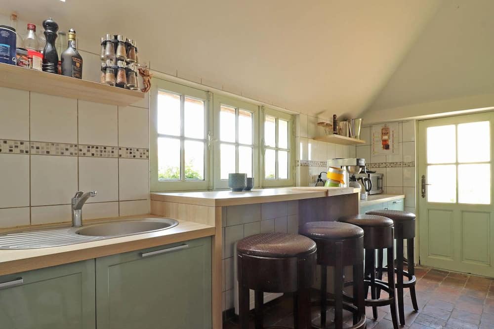 La Chapelle-Souef Cottage | Gite Appenai-sous-Bellême, 4 bedrooms, 11 persons