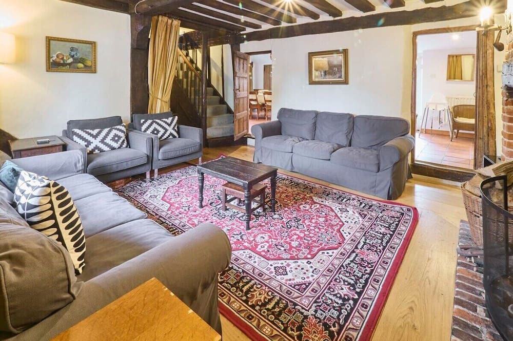 Wickhambreaux Cottage | Host & Stay | The Bell House