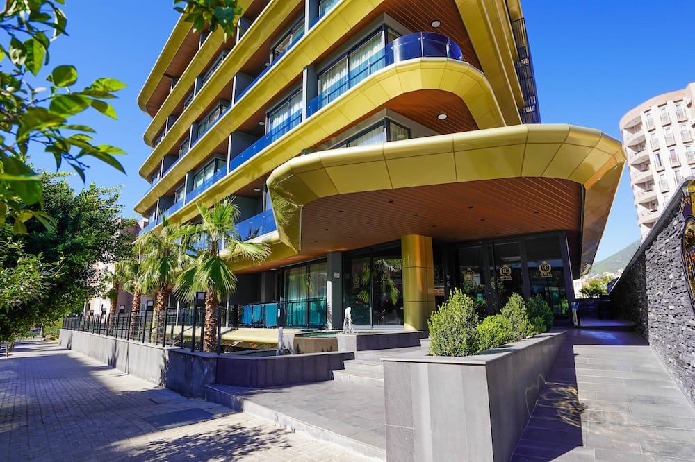 Kepez Apartment | Brand new apartment in premium residential complex. 400m from Kleopatra beach!
