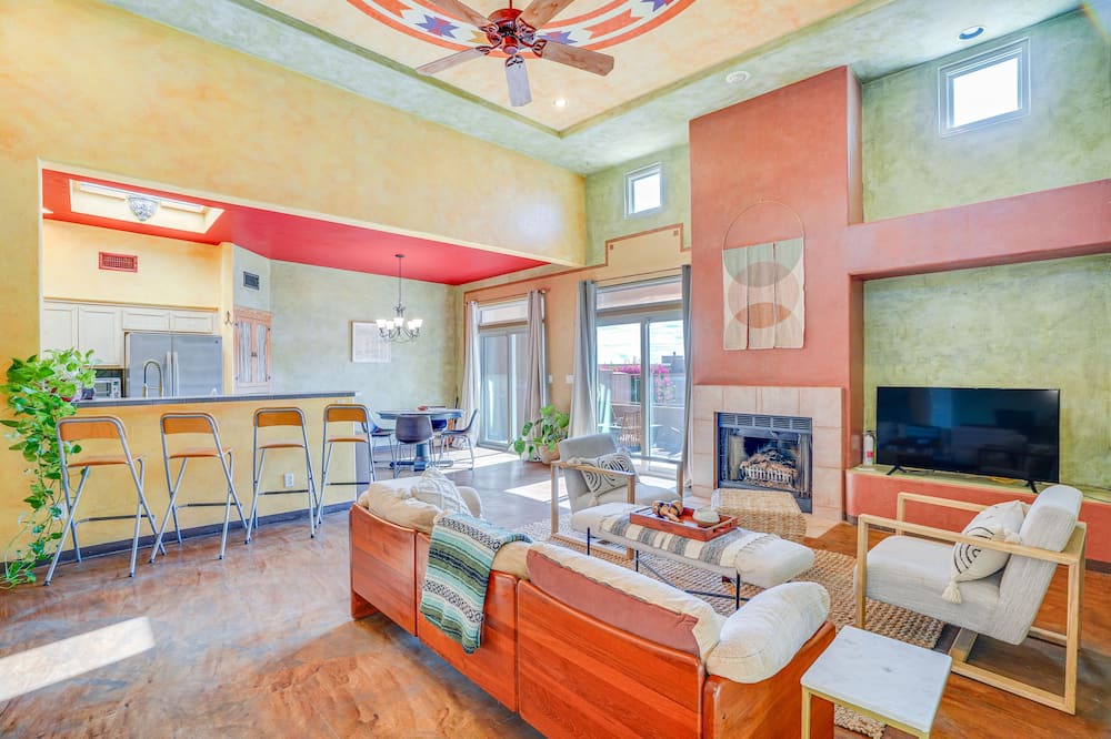 Starr Pass House | 'Desert Haven' Tucson Home - 5 Mi to Downtown!