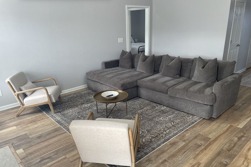 Spring Hill House | Book Now to receive a new listing discount!