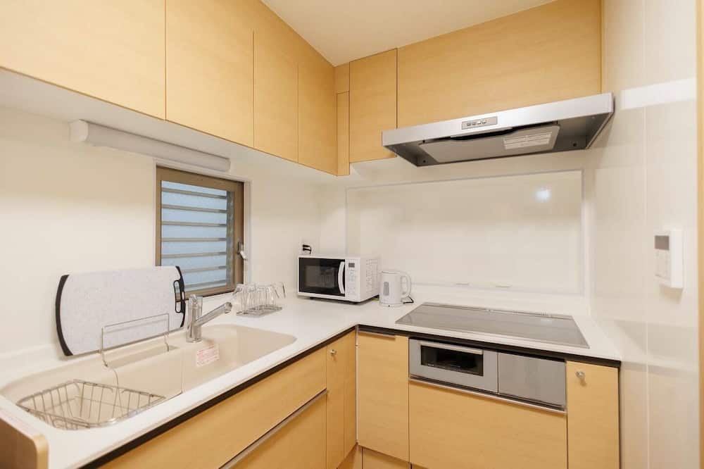 Iwamotocho House | HO1 - Hotaku House Akihabara HO1 / Chiyoda-ku Tokyo