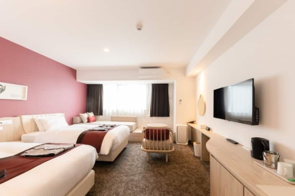 Kashiwa House | Superior Twin Nonsmoking vs|StandardRoom on / Kashiwa Chiba