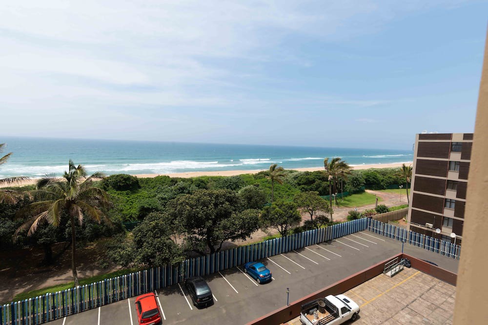 Kingsborough Apartment | Stunning Ocean View Apartment