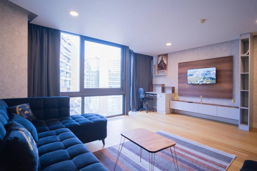 Bahcelievler Apartment | Lovely 1-bedroom Suite Apartment near Starcity Outlet