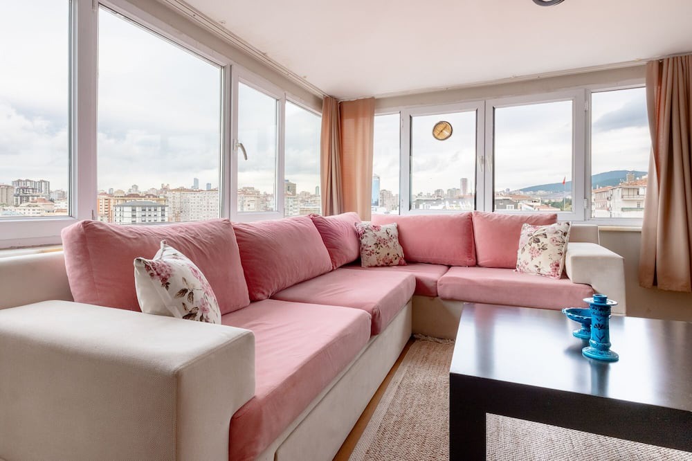 Maltepe Apartment | Flat 7 min to Coast in Suadiye